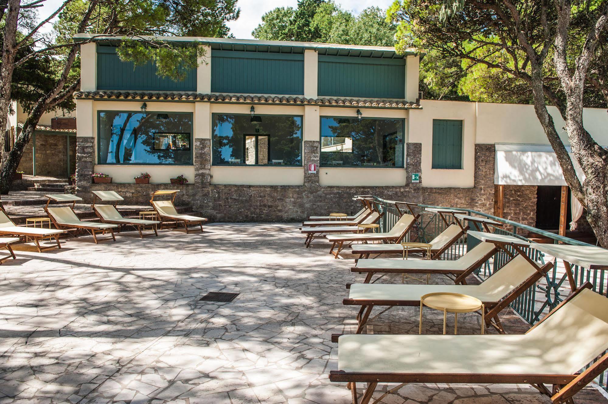 La Pineta Park Hotel Erice Exteriör bild